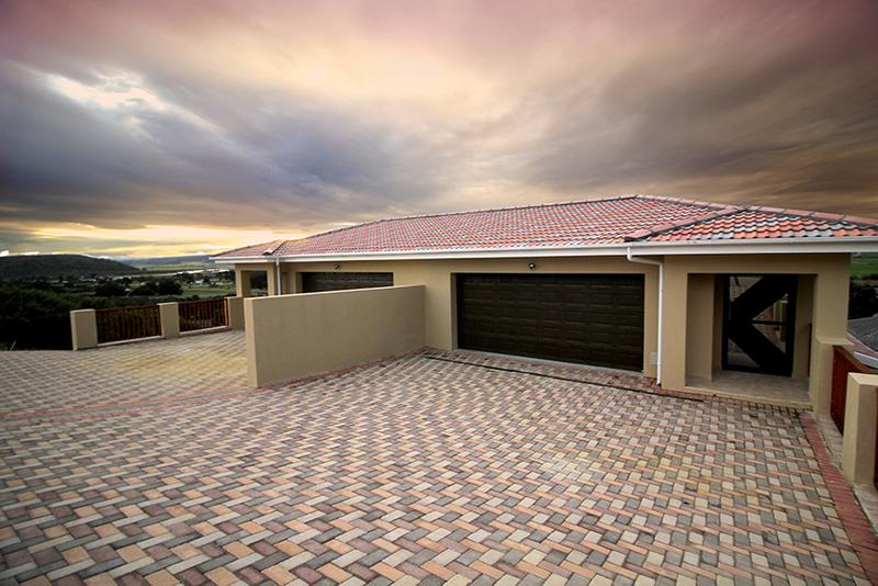 3 Bedroom Property for Sale in Klein Brak Western Cape